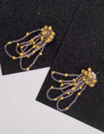 Amora yellow