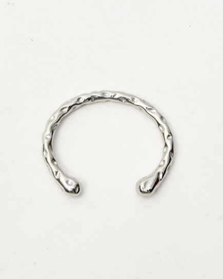 Sculpted gleam cuff silver