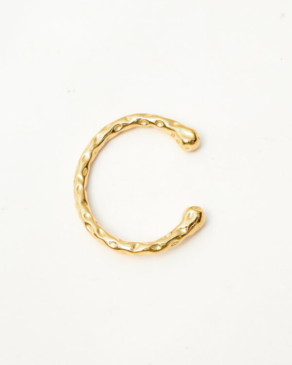 Sculpted gleam cuff gold