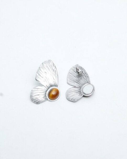 AMBER WINGS - Image 4